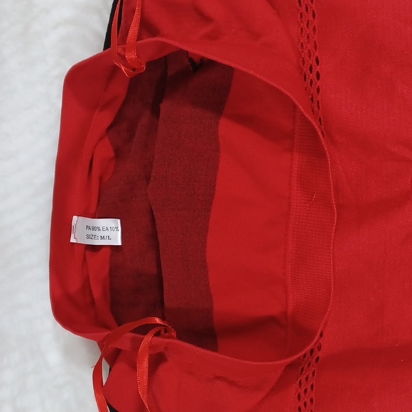 WOMANS Strapless Sexy Festive Top & Free Necklace M - Picture 6 of 9